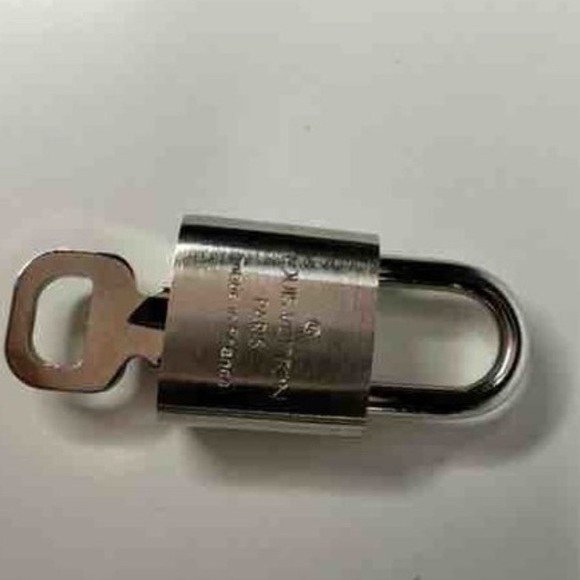 Louis Vuitton Authentic Lock & RARE Key Silver 311 - Picture 1 of 6
